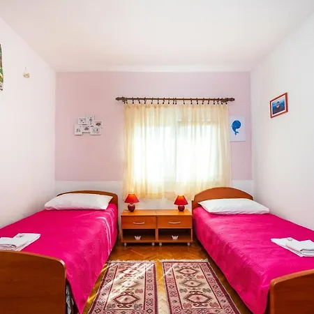 Apartment Palma Vrsi